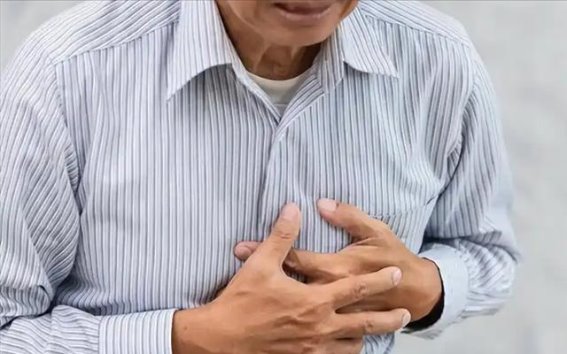 冬季泡澡的温暖与隐患：专家提醒不可忽视的三大健康风险