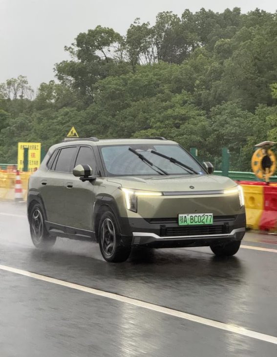 暴雨中考验纳米06的续航与稳定性