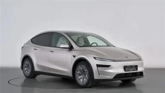 特斯拉Model Y L配置曝光：座椅升级与车身尺寸扩展带来全新驾驶体验