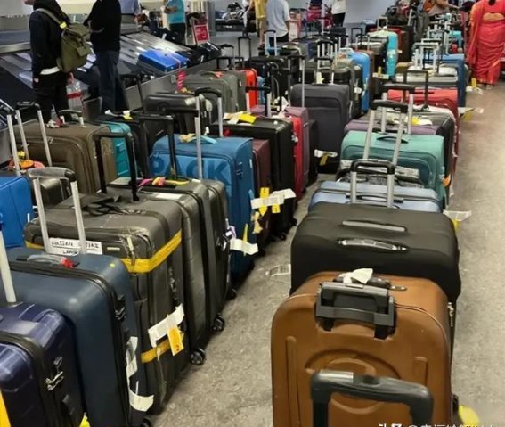 旅行行李箱颜色选择大揭秘，避免这三种颜色让你轻松辨识行李！