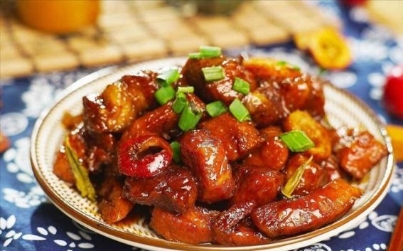 高血压患者警惕：晚上这些表现可能是高血压的警报