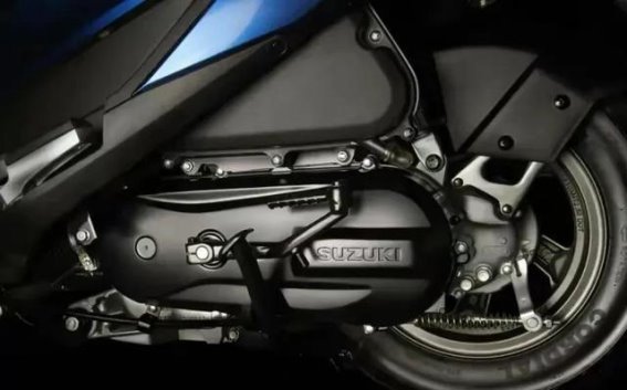 轻骑铃木复古小踏板：细节之美与技术之较