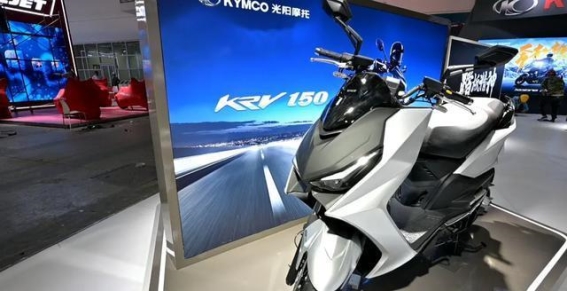 光阳KRV150：运动外观与独特操控的完美融合