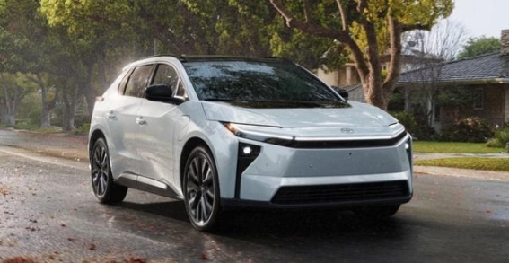 丰田2026款bZ电动SUV亮相，续航升级起售价下调