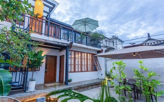 民宿热潮的退却：为何曾经的“心头好”如今变得失宠