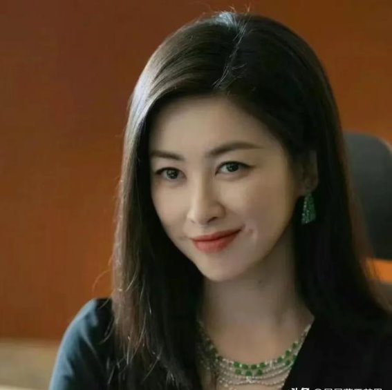 朱珠：从《玫瑰的故事》到现实人生的双面女神《玫瑰的故事》