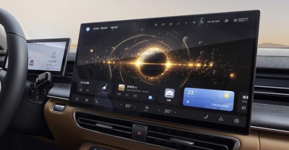 奇瑞艾瑞泽8 PRO 2.0T：性能与豪华的双重升级，值得入手吗？