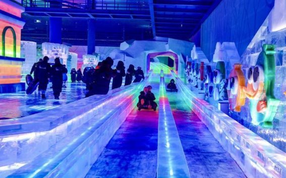 冰雪经济：探索新机遇与破解发展难题