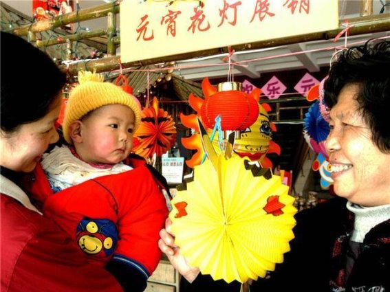 正月十五，灯火辉煌：感受江苏元宵节的热闹与浪漫