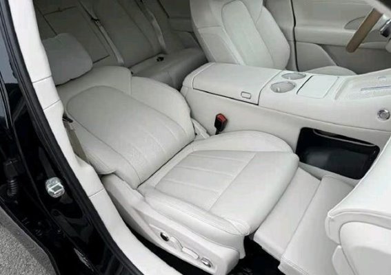 岚图FREE+：智驾底盘全方位升级，30万内中大型SUV的新标杆