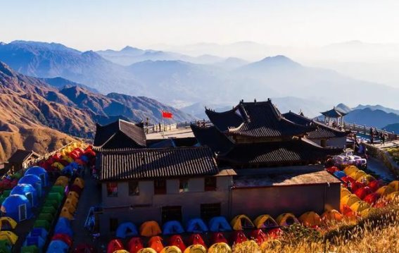 探秘中国六大名山，退休后的绝美之旅