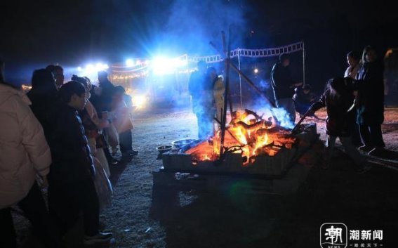 篝火与烟花中，我们告别2024，迎接2025