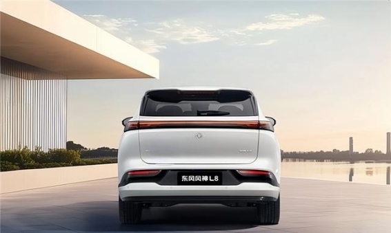 东风L8亮相：15万级家用SUV市场的新晋“黑马”