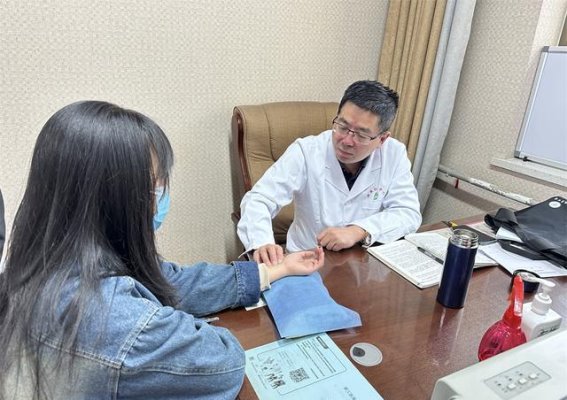 中西结合，共筑健康新篇——金鸿雁主任定期坐诊拱焦中心