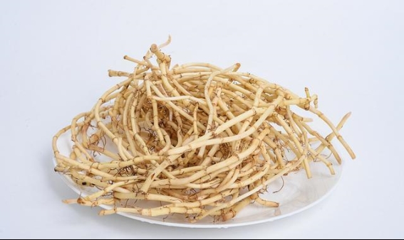 鱼腥草含一级致癌物，伤肾还致癌？折耳根还能不能吃？