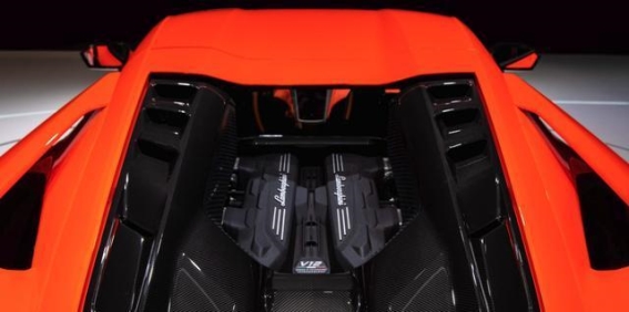 兰博基尼Fenomeno：超级跑车的极致新篇章