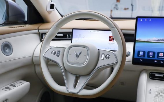 25万元的岚图FREE+，是否值得入手？