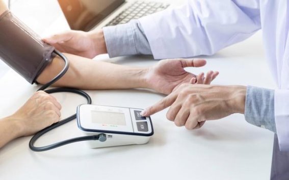 高血压患者应当多吃的四种高钾食物，帮助控制血压更有效