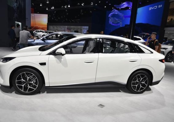 比亚迪海豹06 EV：新一代电动轿车的颠覆性设计与创新