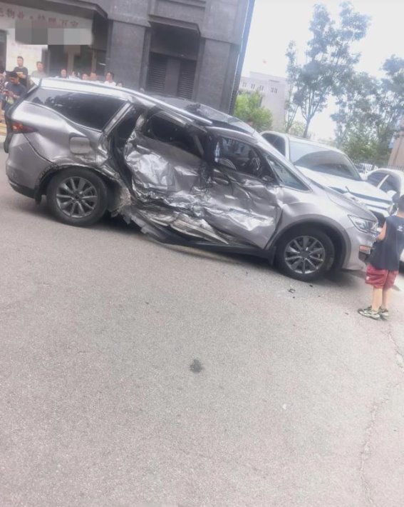 理想AEB为何在关键时刻失效？威海事故揭示主动安全的真相与防护误区