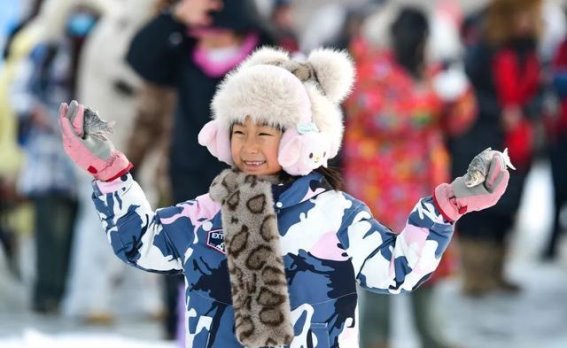 第二届中俄界河冰钓活动启幕：冰雪中的文化与自然之旅