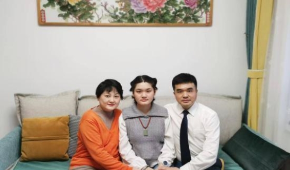 廉征男家庭：在奉献与坚守中诠释“文明家庭”的内涵