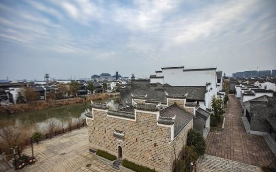在芜湖的夏日探访：美景与不适应的旅行体验