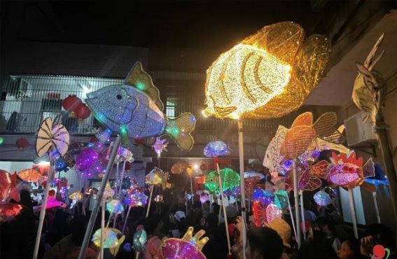 在北坡，和鱼灯一起游出元宵的璀璨