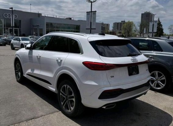 新款奥迪Q5“白马王子”版：优雅与动力的极致融合