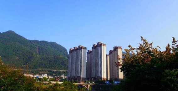 溇水画廊的秋韵与华诞盛景