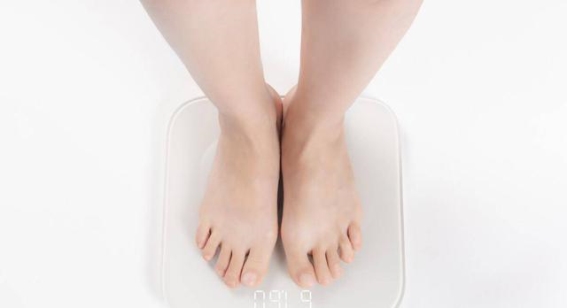 50岁女性如何保持健康体重：科学方法与生活调整