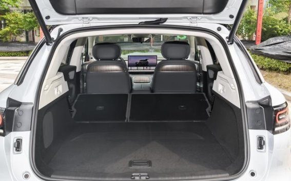 零跑C11改款全面解析：15万级新能源SUV的实力之选