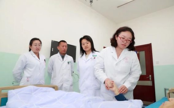 中医日间病房的灵活与便捷：和平医院的创新尝试