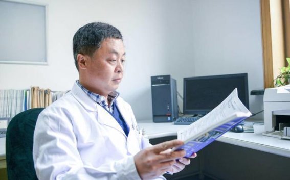长期不吃早饭对胆囊的伤害，专家为你揭示原因