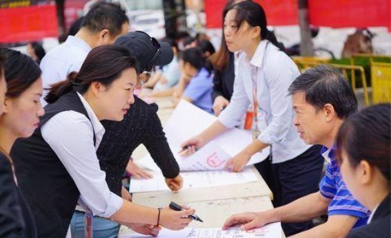 从辉煌到平凡：临博