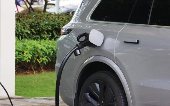 消除新能源汽车续航焦虑，畅享长途自驾