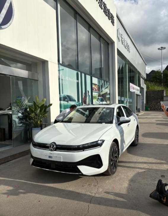 全新速腾L：驾驭动力与舒适的完美平衡