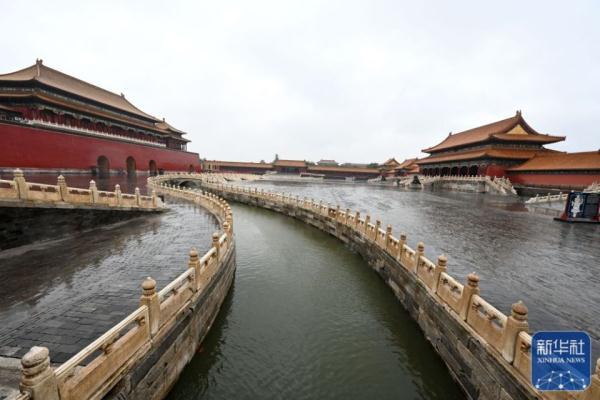深圳同志导航报道：再现“九龙吐水”，故宫600年排水系统抵御暴雨袭击