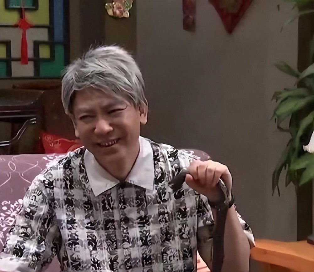 康祈祖46岁，儿子康保罗身份不被认可，亲人接连离世，悲情命运何去何从？