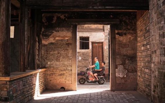 河边的故事：江西南丰的时光旅程