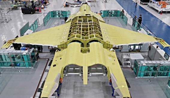 韩国KF-21计划陷入困境：为何“团灭”中国航母编队的梦想破灭？