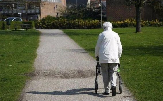 智慧养老：告别养老院和子女负担，你会选择吗？