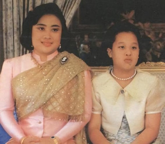 泰国王室悲剧：帕公主的坎坷命运与近亲结婚的代价