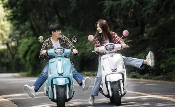 国产摩托车市场潮起潮落：10月销售数据揭秘，五羊本田成焦点