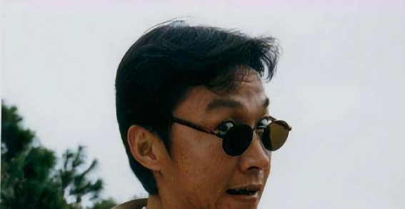 岁月见证，赵燕国彰：坚韧演技与跨越国界的爱情传奇