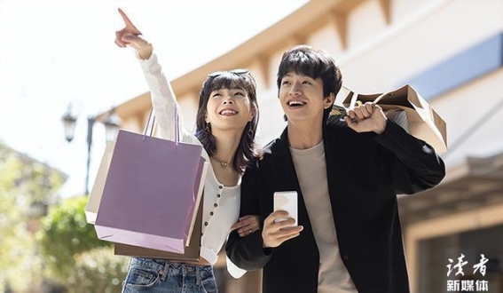 挣钱与生活的天平：财务自由的真谛