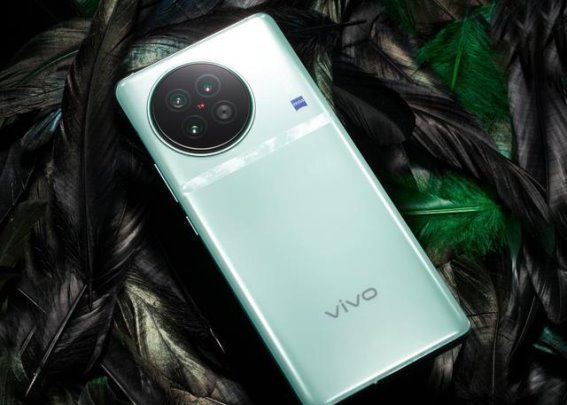 未来之选：12月四款颜值性能最高手机，畅享流畅至2028年