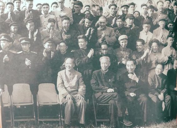 绿意山川：毛主席与李井泉的生态视察与绿色斗争