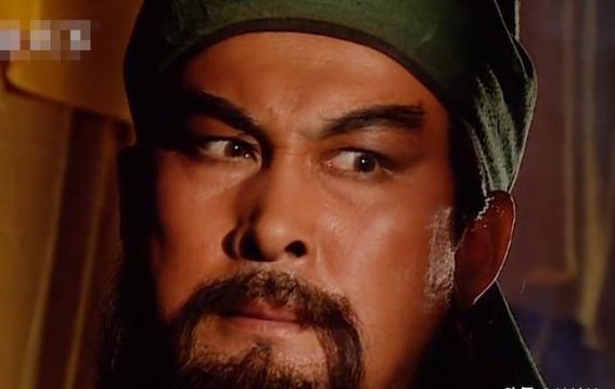 岁月痕迹：94版《三国演义》中的穿帮镜头揭秘