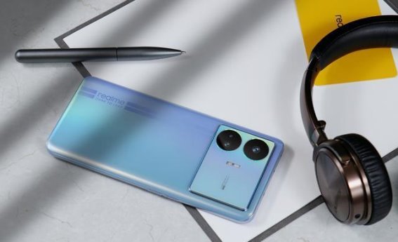 近期手机选购指南：四款性价比高的机型推荐，最低仅1099元！